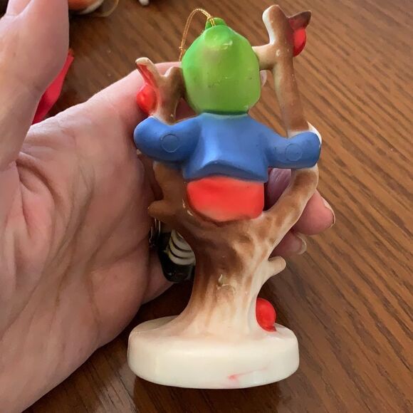 Vtg Hummel “look” boy sitting in tree Christmas tree ornament - Picture 5 of 5